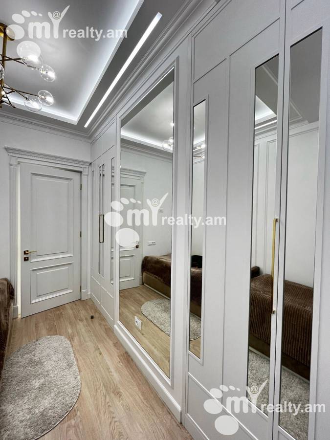 3 bedroom apartment for sale Aram St, Center Yerevan, 157618