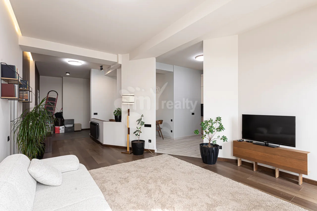 3 bedroom apartment for sale خیابان آدونس, عربگیر ایروان, 159950