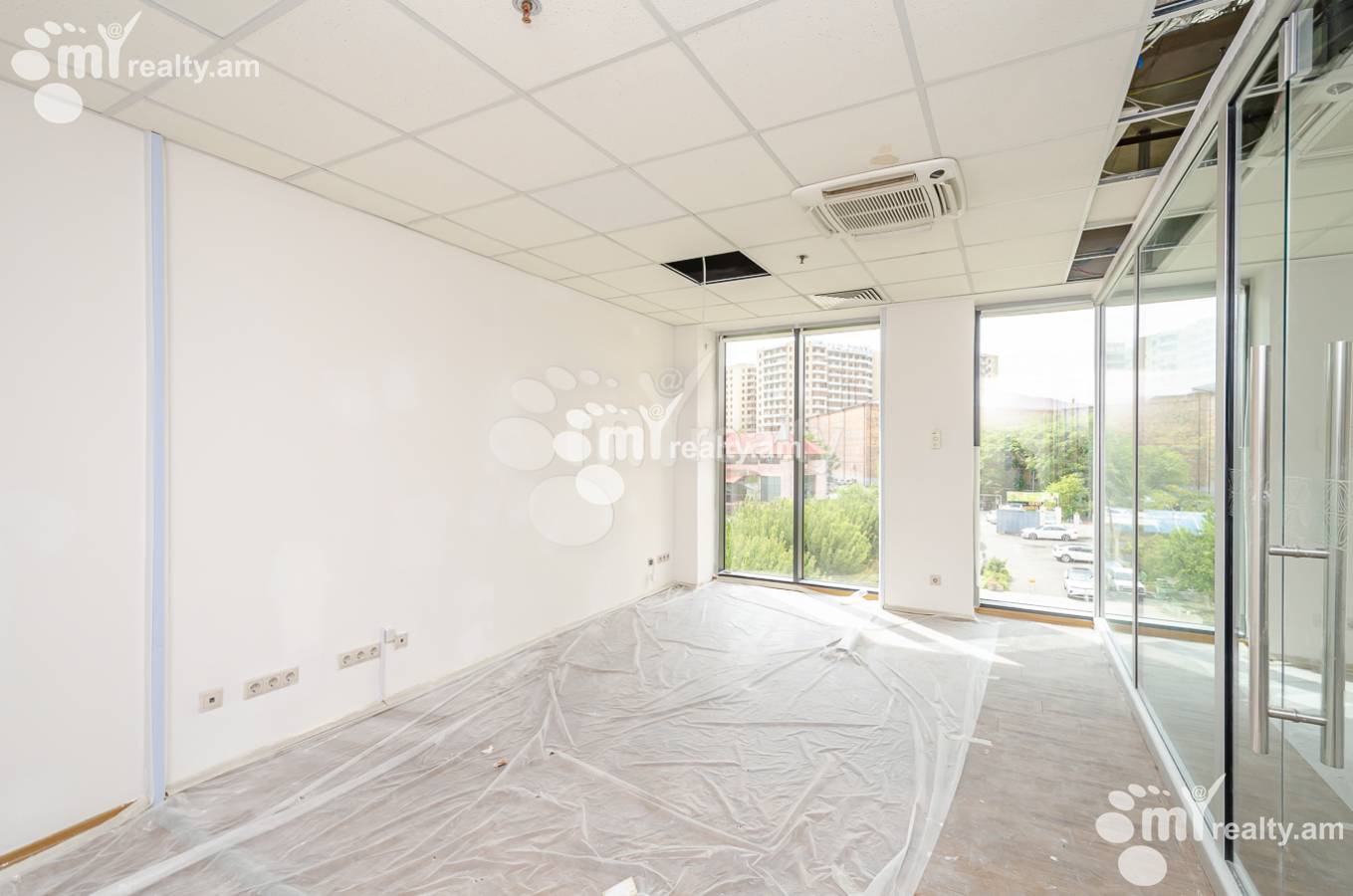 Commercial for rent خیابان گ. لوساوُریچ, مرکز شهر ایروان, 153212