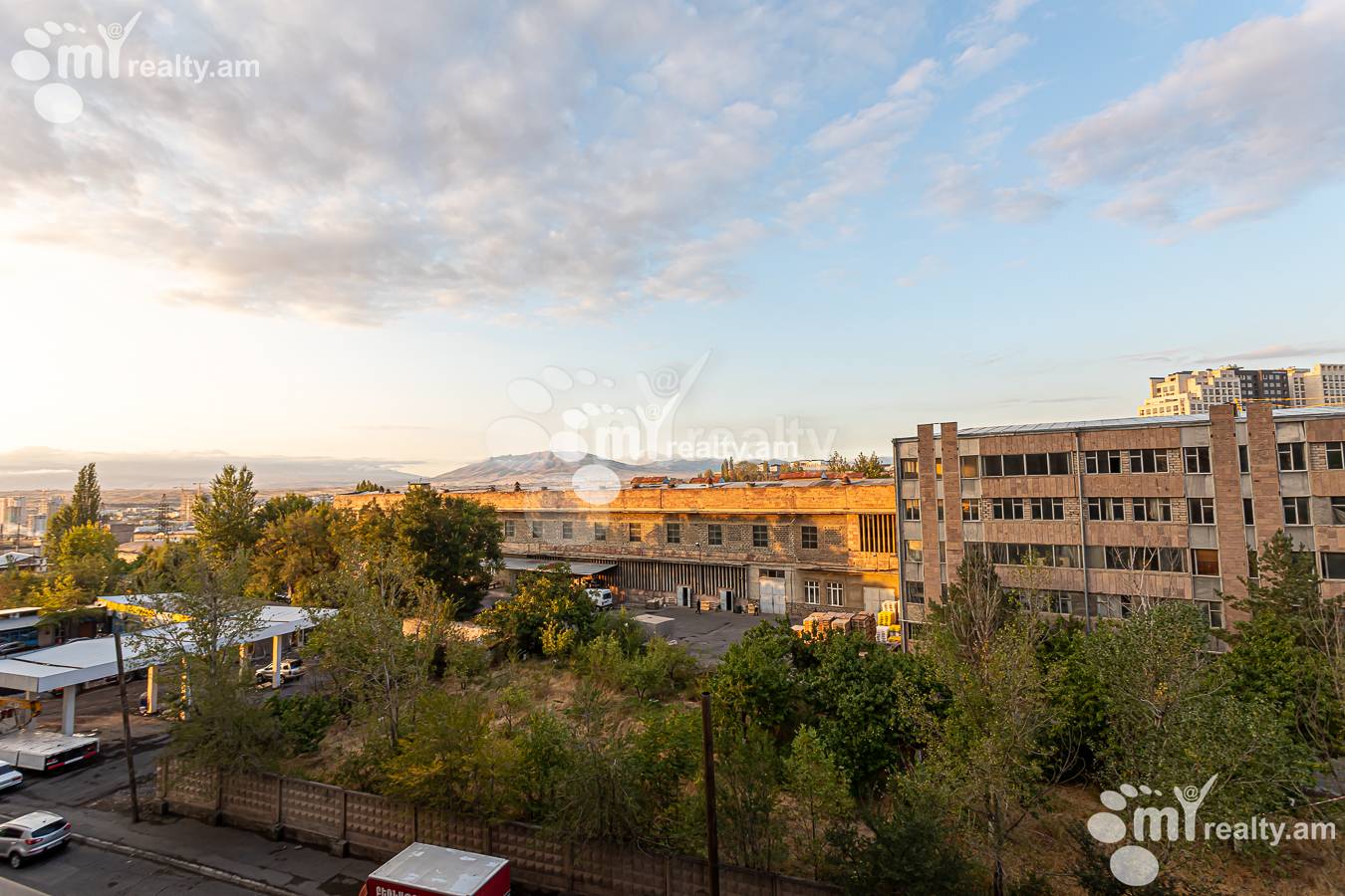 4 սենյականոց բնակարան  Ադոնց փող, Արաբկիր Երևան, 156874