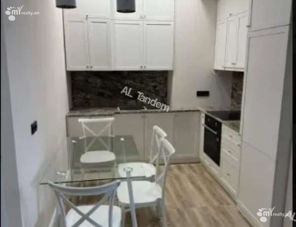 2-senyakanoc-bnakaran-vacharq-Yerevan-Center