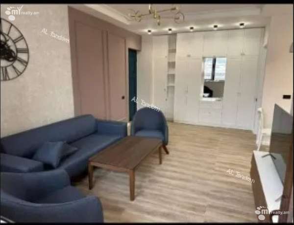 2-senyakanoc-bnakaran-vacharq-Yerevan-Center