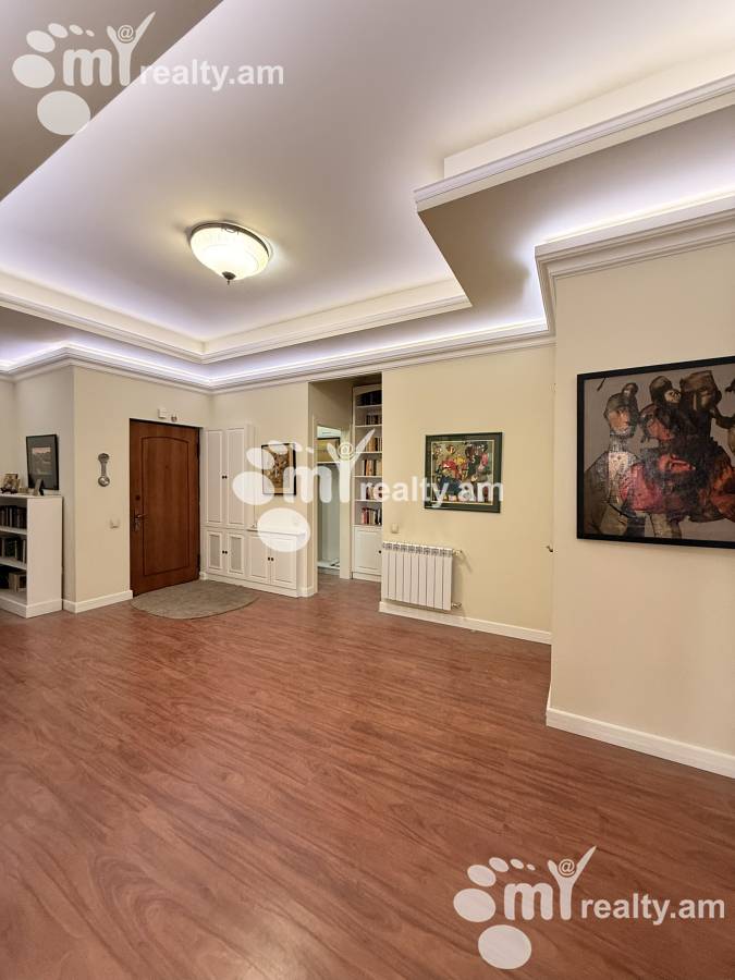 4 bedroom apartment for sale خیابان کِری, عربگیر ایروان, 157620