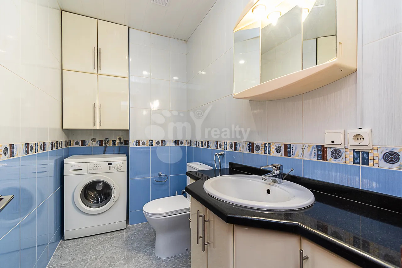 3 bedroom apartment for rent Aram St, Center Yerevan, 162020