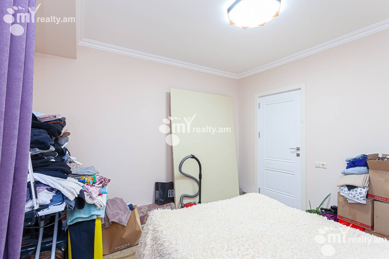 Купить 3 комнатную квартиру Xаxаx Дон ул, Эребуни Ереван, 143806