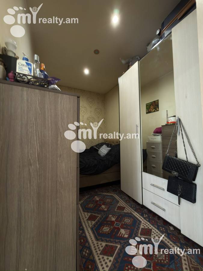 1 bedroom apartment for sale خیابان هالابیان, آچاپنیاک ایروان, 159878