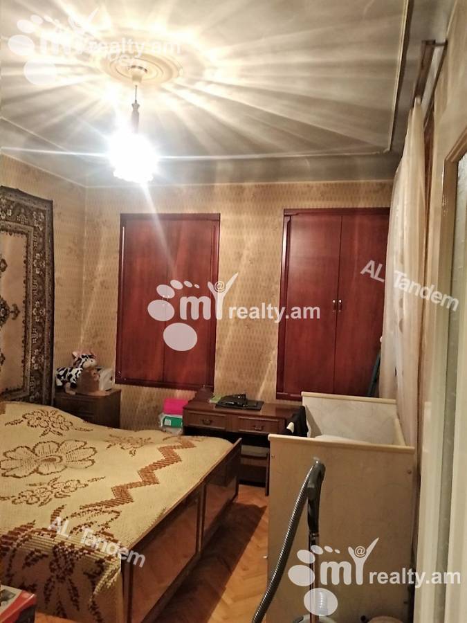 3 bedroom apartment for sale Shirvanzade St, Arabkir Yerevan, 124083