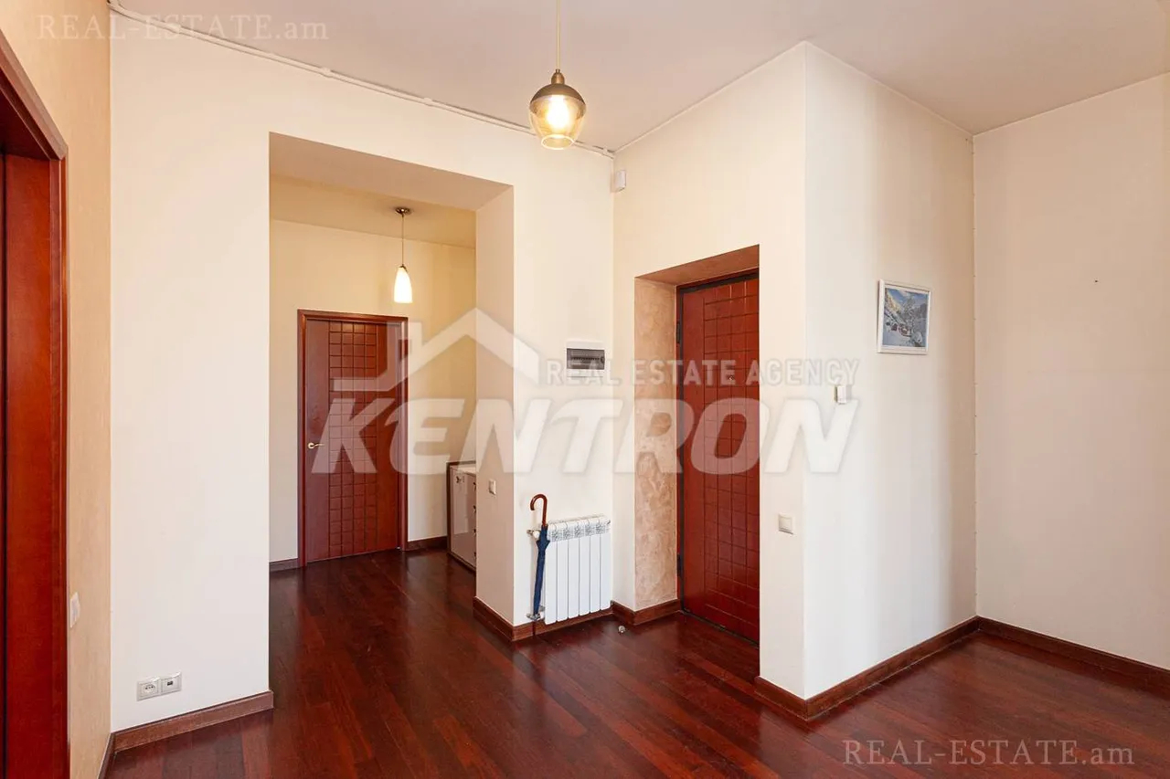 3 bedroom apartment for rent Tamanyan St, Center Yerevan, 158975