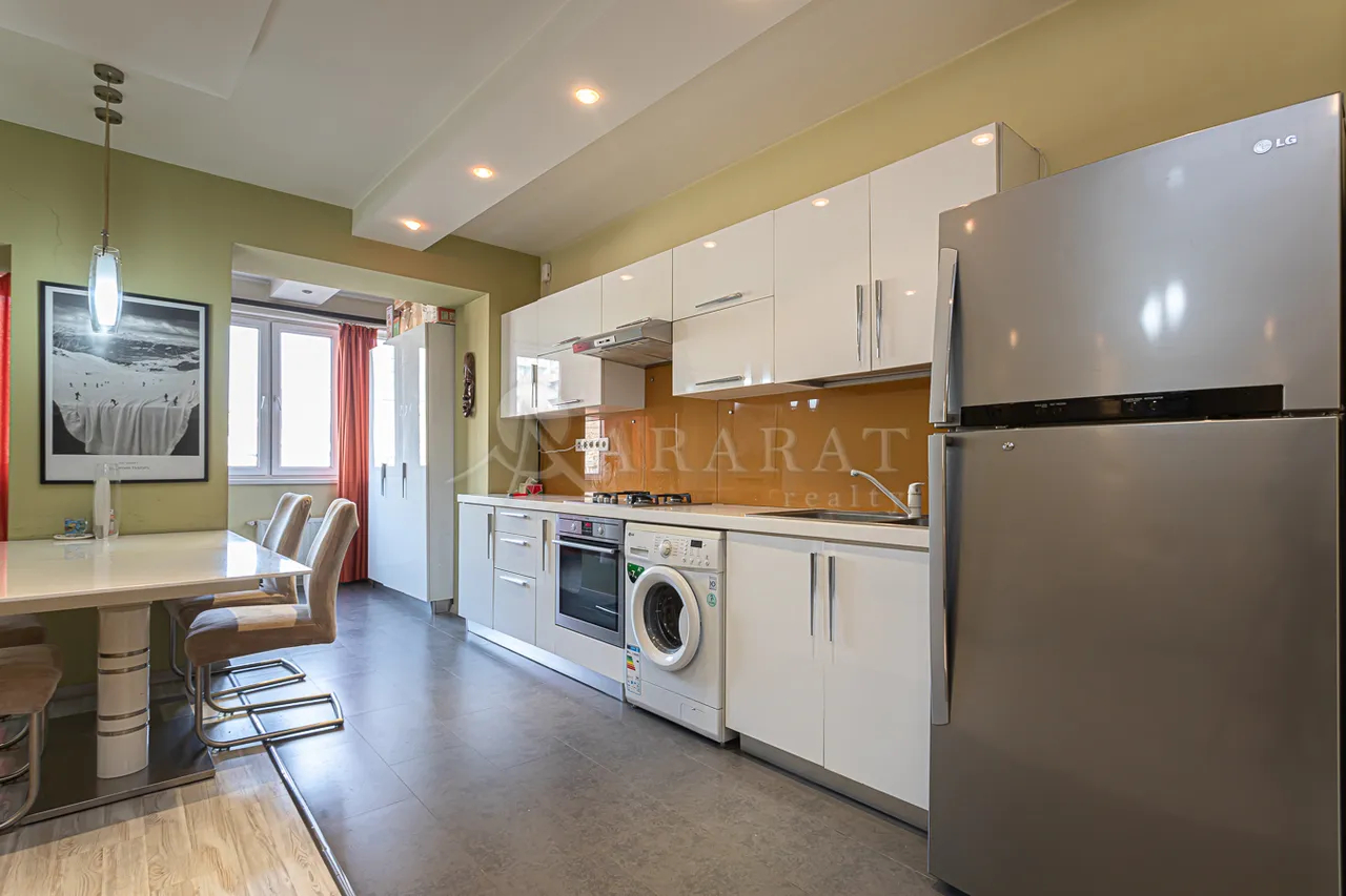 4 bedroom apartment for sale Hakobyan St, Arabkir Yerevan, 158132