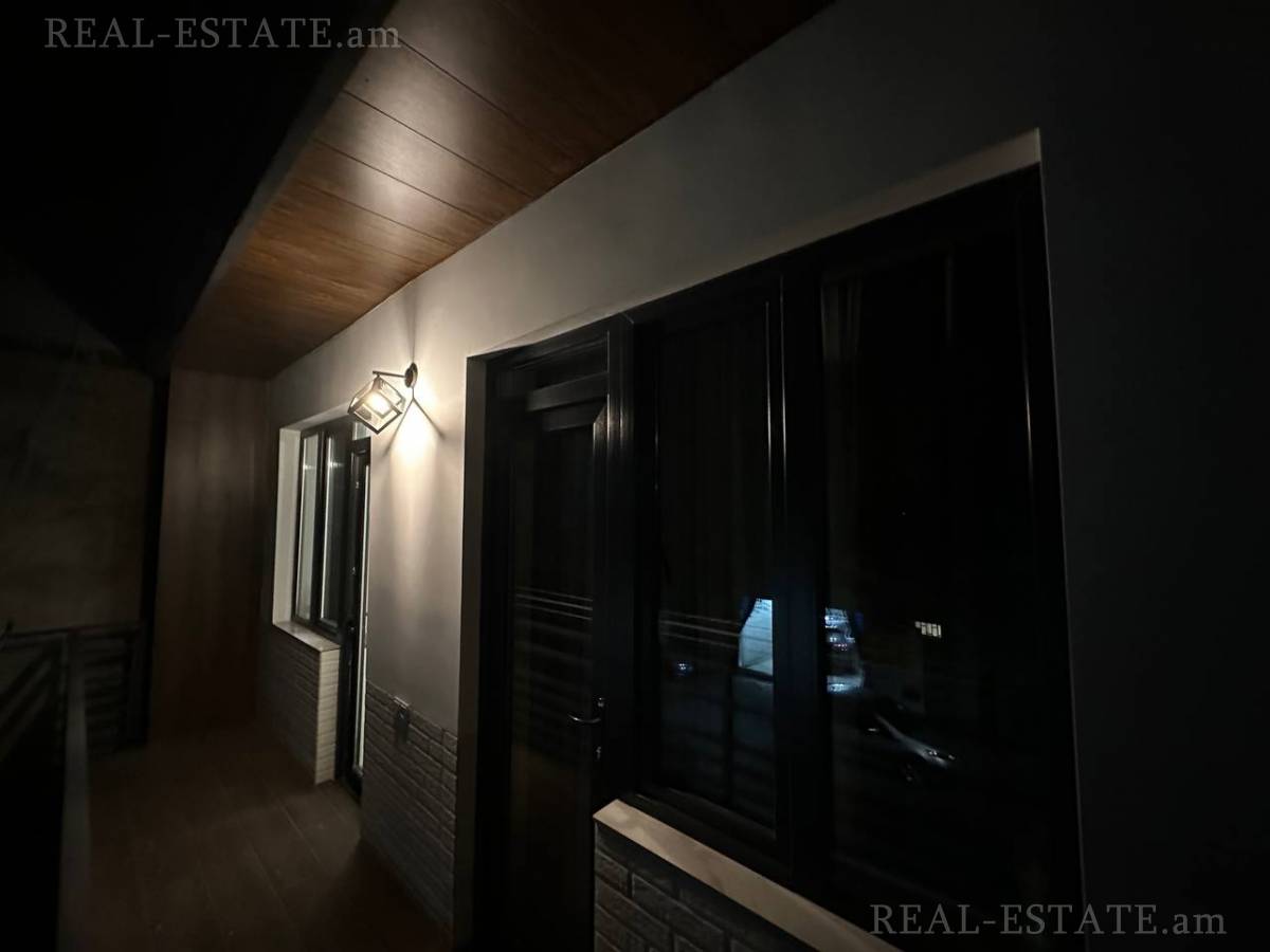 Купить 3 комнатную квартиру В.Вагаршян ул, Арабкир Ереван, 134629