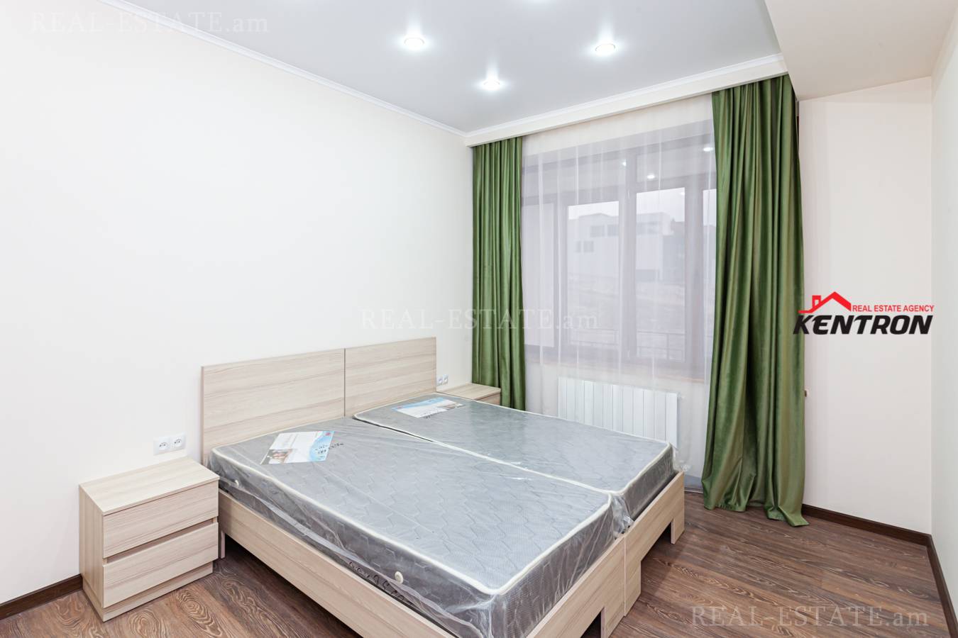 3 սենյականոց բնակարան  Գ. Հովսեփյան փող, Նորք-Մարաշ Երևան, 131969