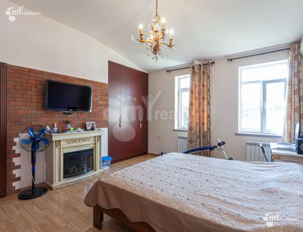 4-senyakanoc-bnakaran-vacharq-Yerevan-Center