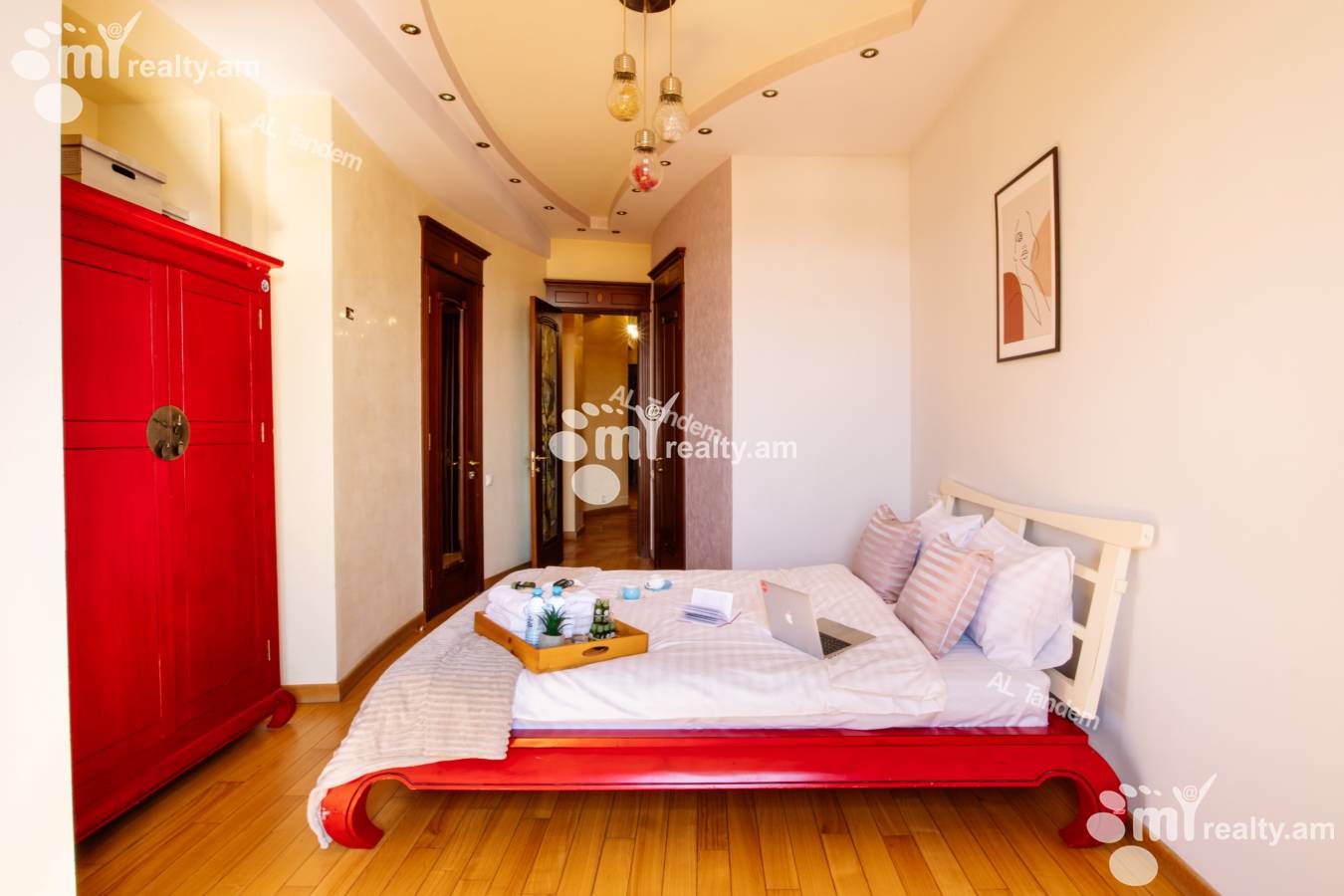 3 bedroom apartment for rent Charents St, Center Yerevan, 138275