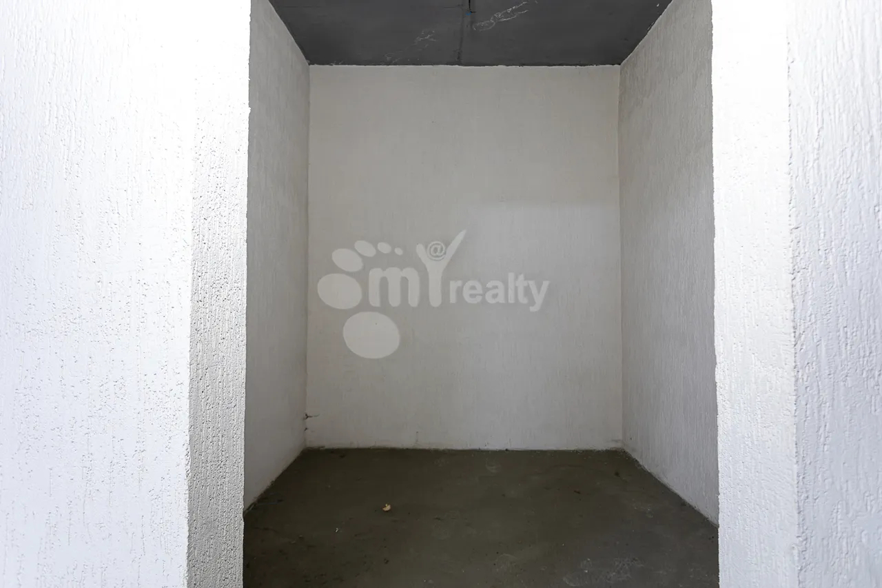 4 սենյականոց բնակարան  Պուշկինի փող, Կենտրոն Երևան, 157582