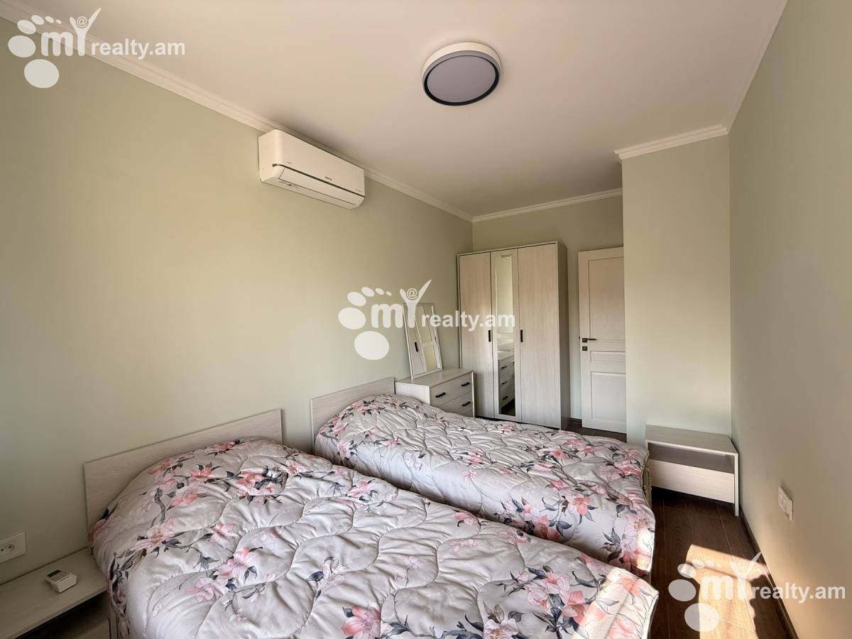 3 bedroom apartment for sale خیابان سوندوکیان, عربگیر ایروان, 157619