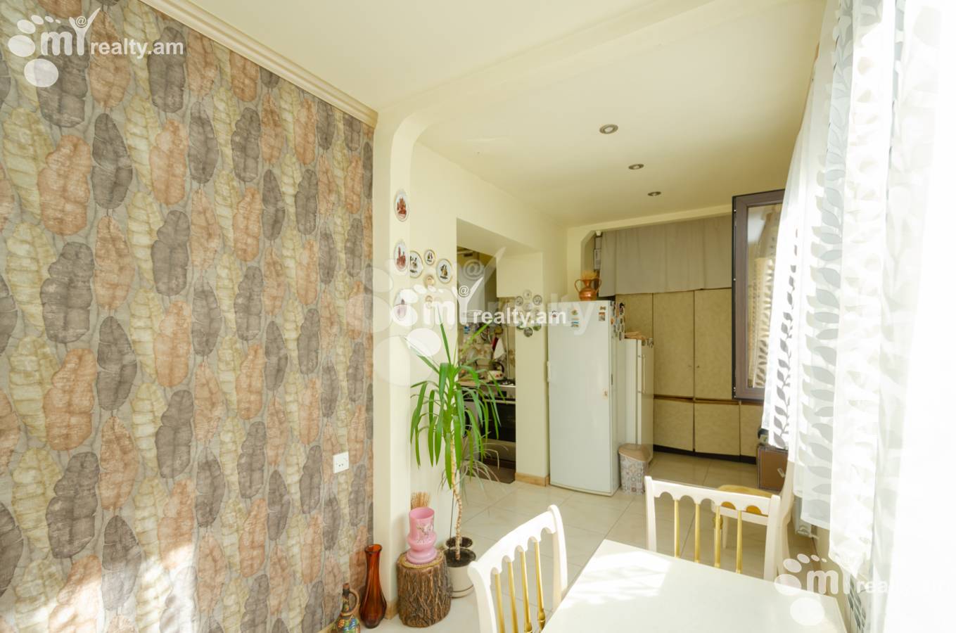 3 bedroom apartment for sale Zakyan St, Center Yerevan, 138329