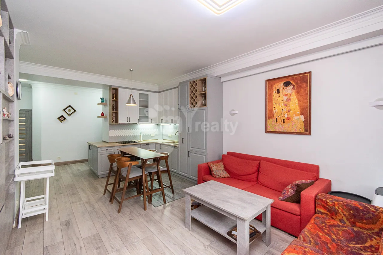 3 bedroom apartment for sale Antarayin, Rue Leonid Azgaldyan, Center Yerevan, 160270