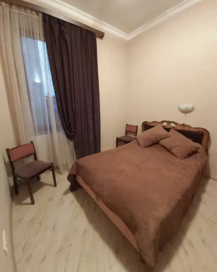 2 սենյականոց բնակարան վարձով Վարդանանց փող, Կենտրոն Երևան, 161577