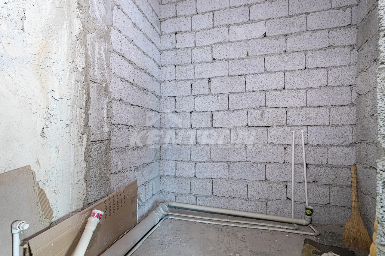 4 bedroom apartment for sale Tsitsernakaberd Highway, Center Yerevan, 159228