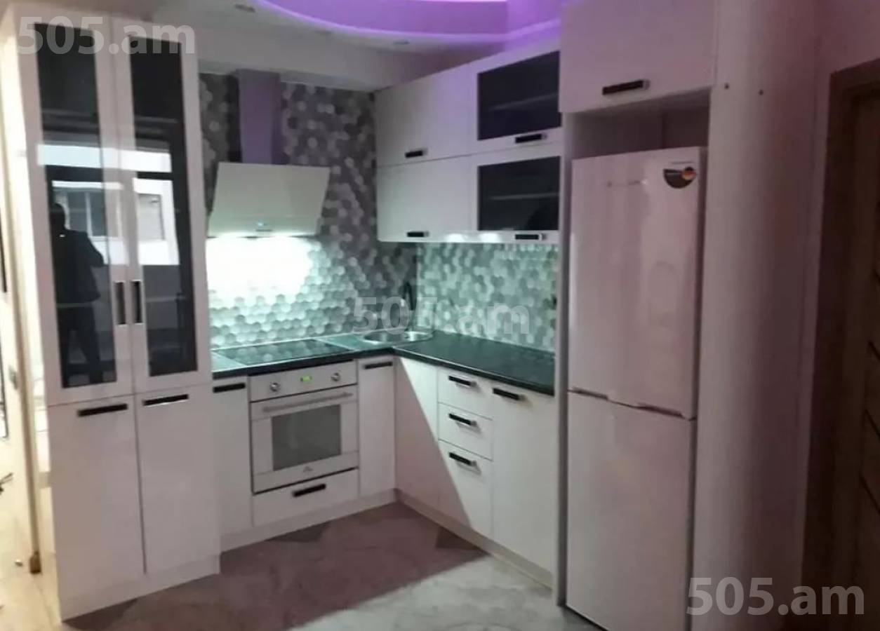 2 bedroom apartment for sale خیابان کومیتاس, عربگیر ایروان, 97364