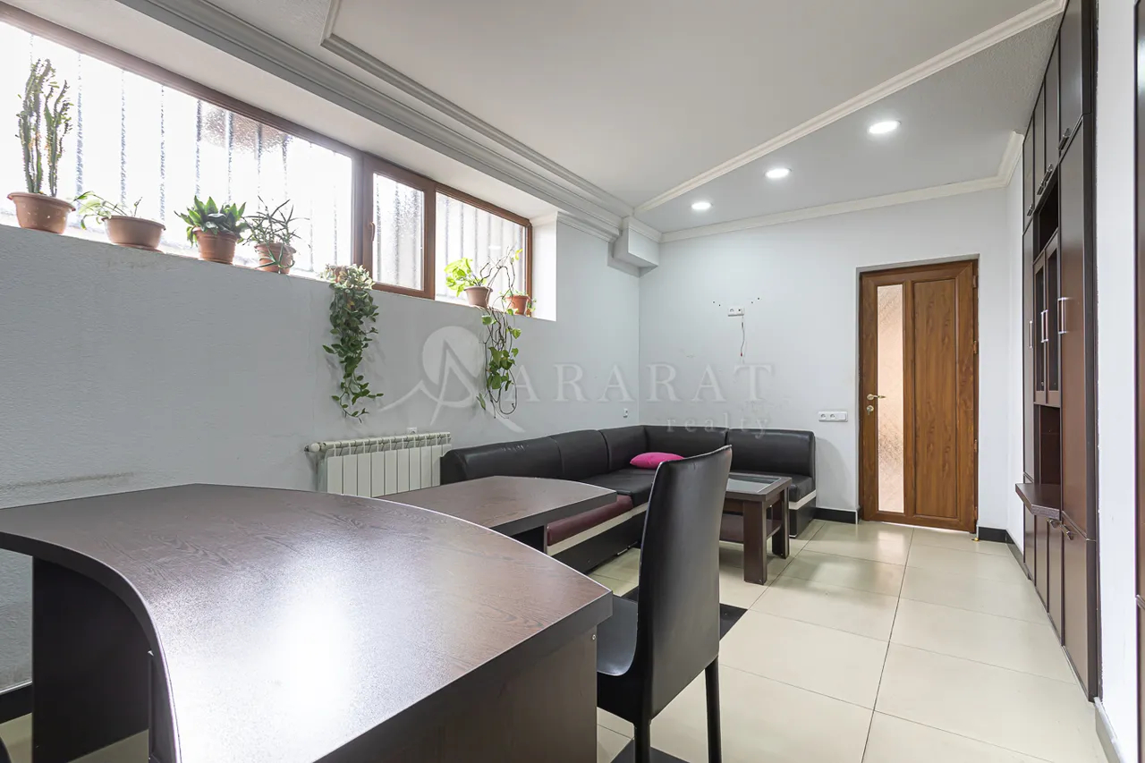 Commercial property for sale Griboedov St, Arabkir Yerevan, 158450