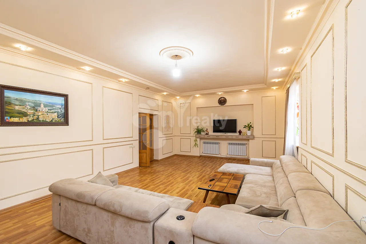 House for sale Zovuni dis, زوونی کوتایک, 160474