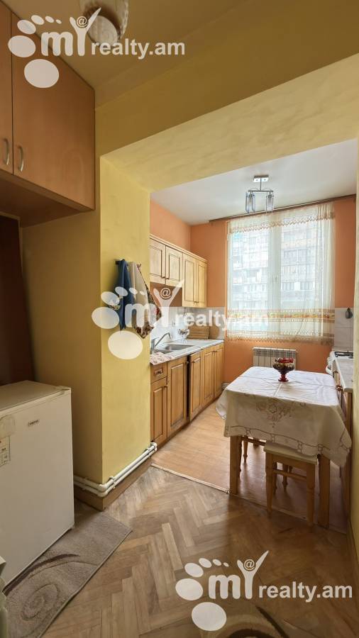 3 bedroom apartment for sale خیابان زاکیان, مرکز شهر ایروان, 159084