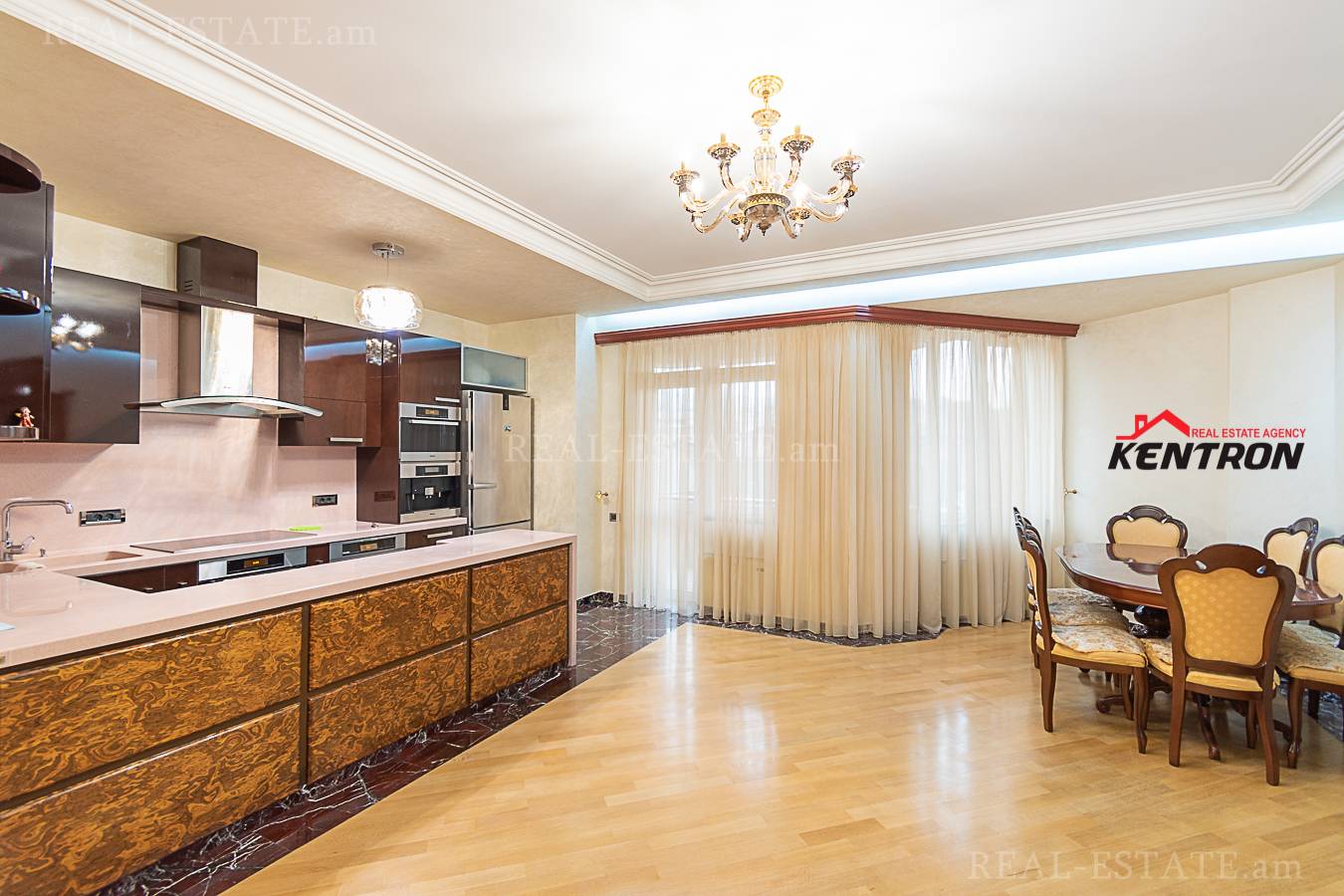 4 bedroom apartment for sale Abovyan St, Center Yerevan, 130137