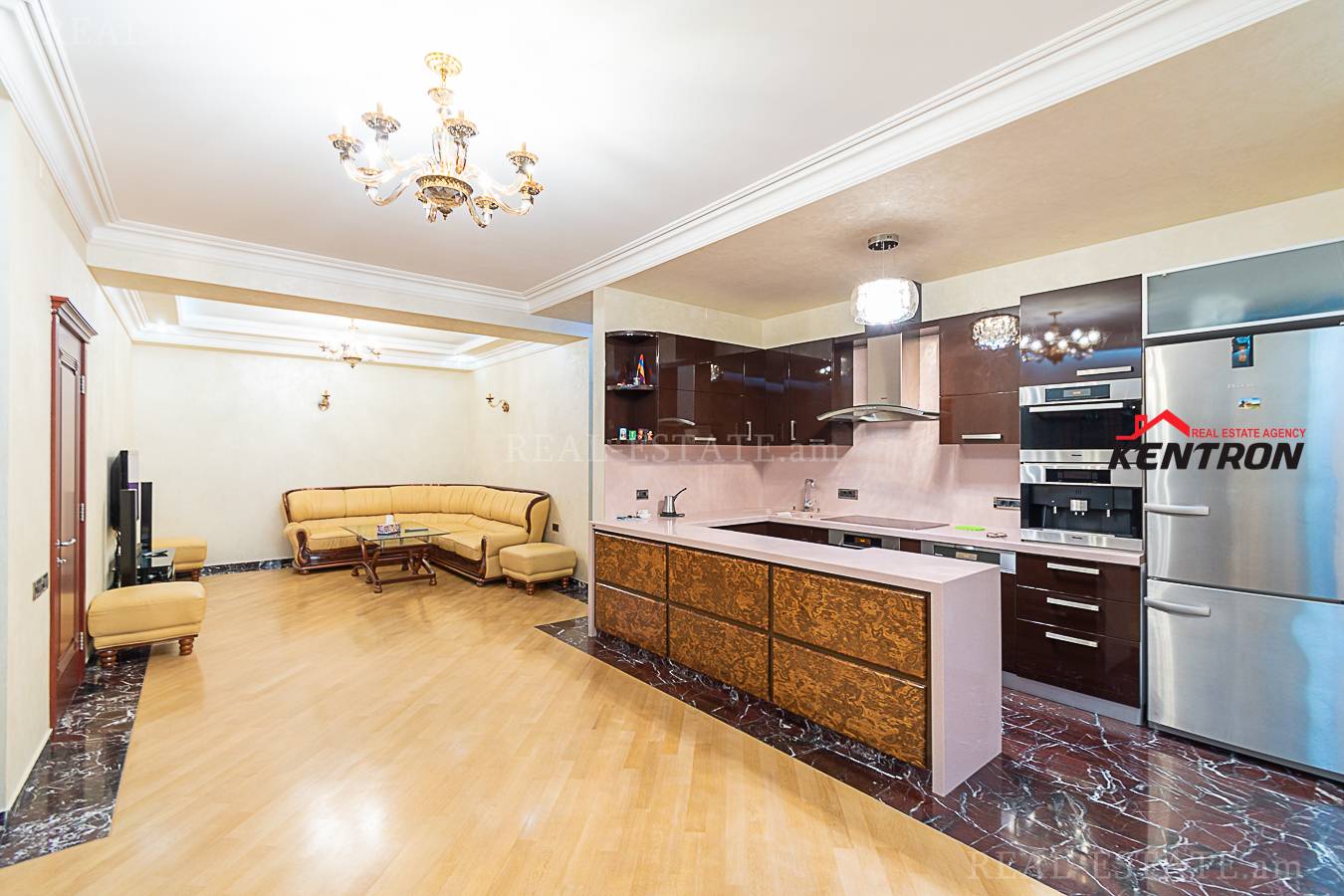 4 bedroom apartment for sale Abovyan St, Center Yerevan, 130137