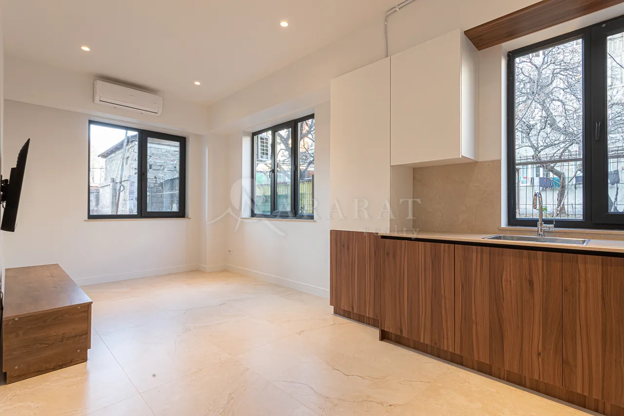 3 bedroom apartment for sale خیابان شینارارنِر, آچاپنیاک ایروان, 158407