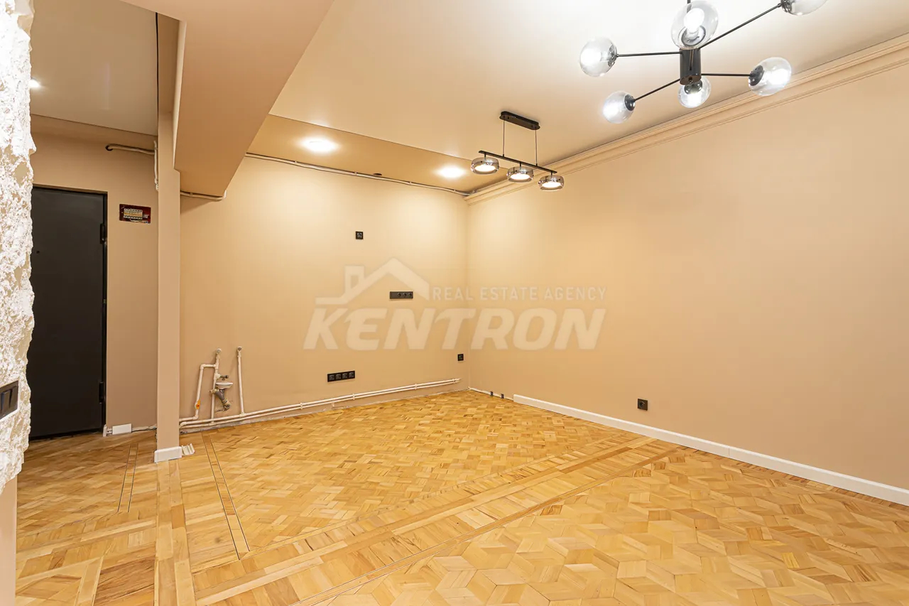 2 bedroom apartment for sale خیابان م. خورِناتسی, مرکز شهر ایروان, 159208