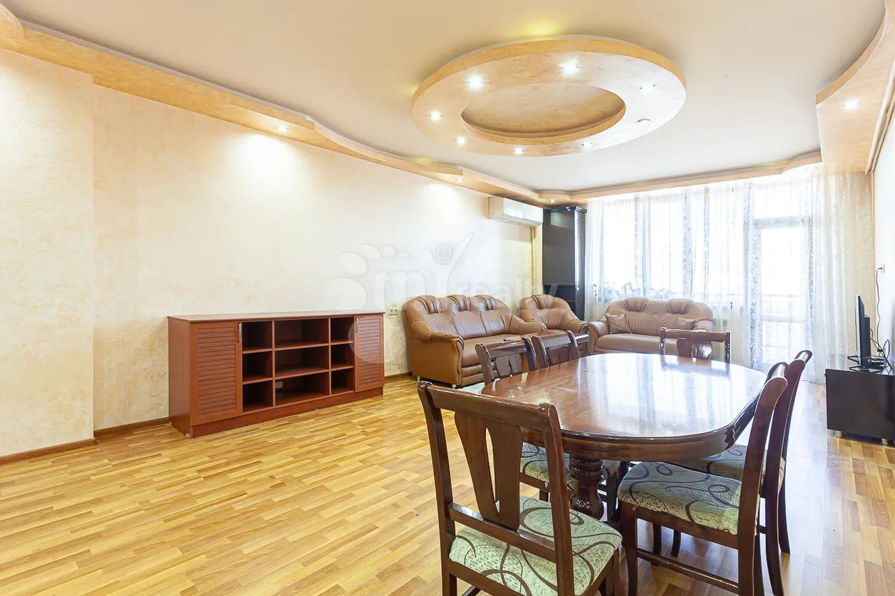 2 սենյականոց բնակարան վարձով Արամի փող, Կենտրոն Երևան, 158834