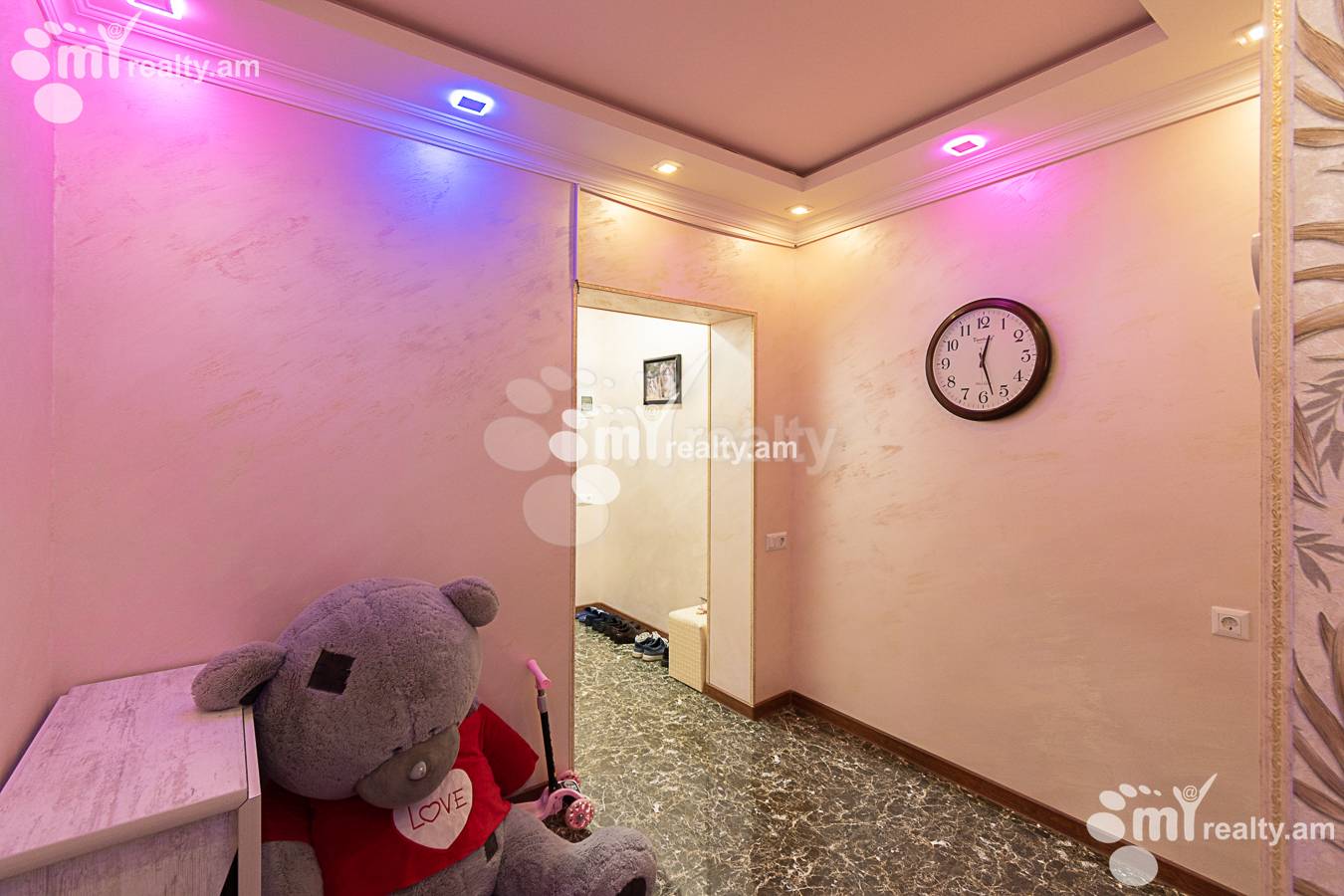 2 սենյականոց բնակարան  Տիգրան Պետրոսյան փող., Դավթաշեն Երևան, 148629