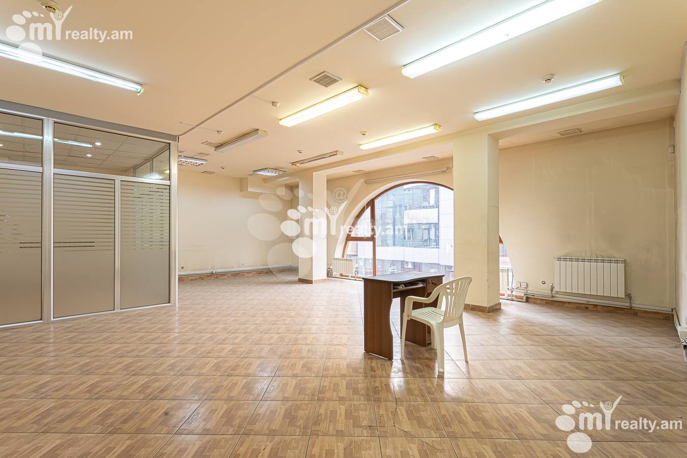 Commercial for rent خیابان اِ. کوچار, مرکز شهر ایروان, 156377