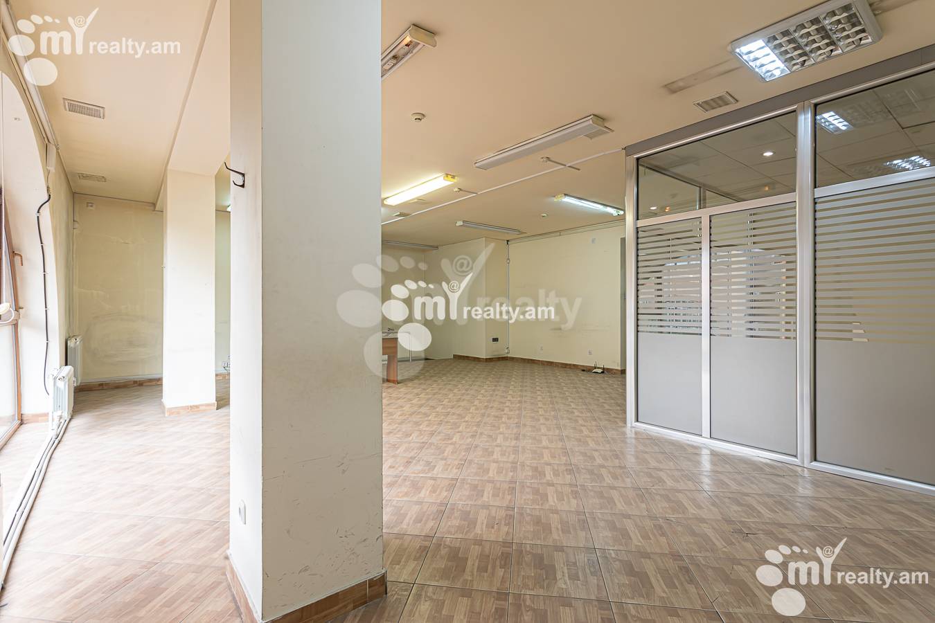Commercial for rent خیابان اِ. کوچار, مرکز شهر ایروان, 156377