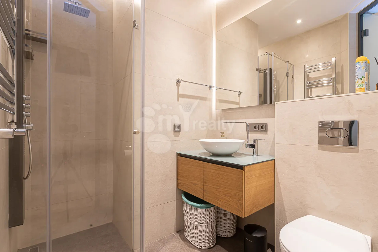 Снять 3 комнатную квартиру Бузанд ул, Центр Ереван, 159437