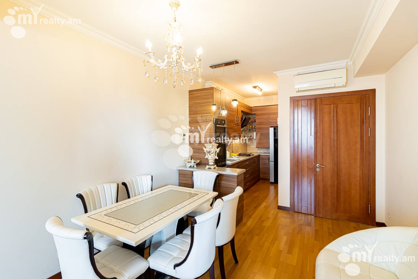 Купить 2 комнатную квартиру Антараин ул, Центр Ереван, 154666