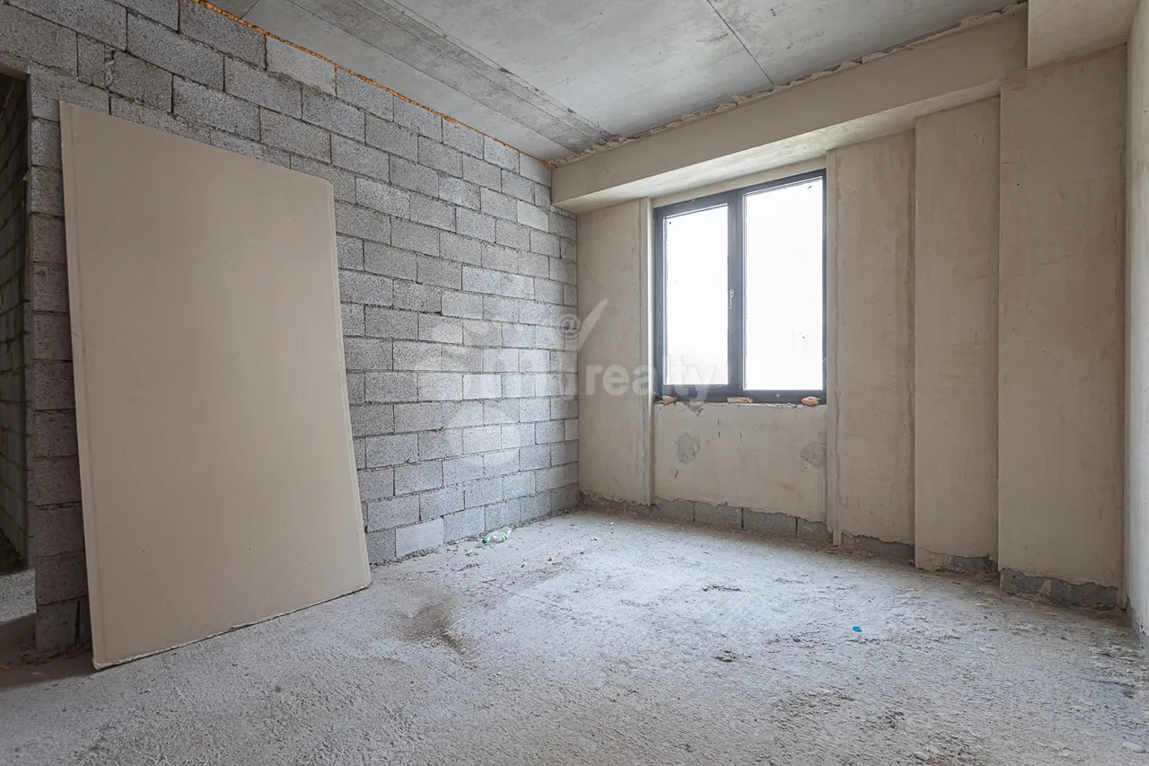 4 bedroom apartment for sale خیابان لئونید اغالدیان, مرکز شهر ایروان, 157992