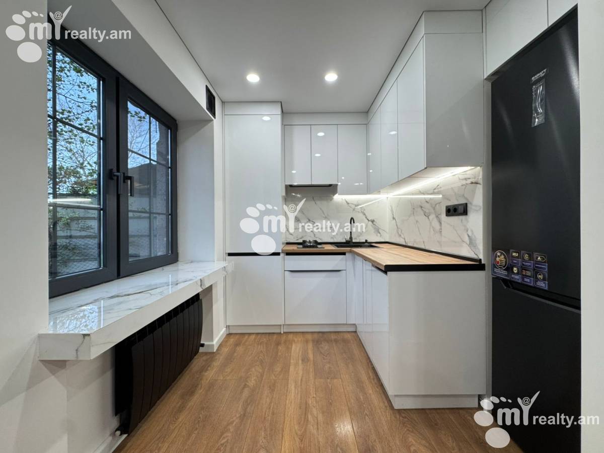 2 bedroom apartment for sale خیابان فوچیک, آچاپنیاک ایروان, 160181