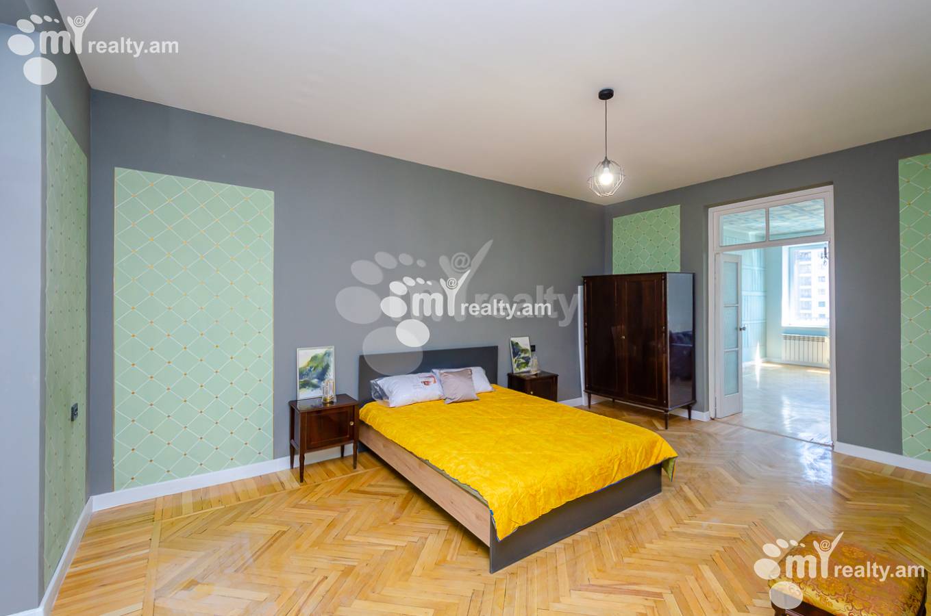 3 bedroom apartment for sale Saryan St, Center Yerevan, 152720