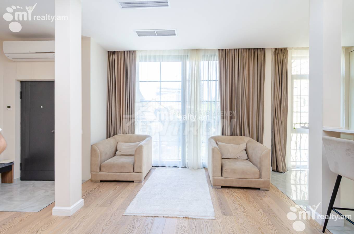 3 սենյականոց բնակարան  Նալբանդյան փող, Կենտրոն Երևան, 152842