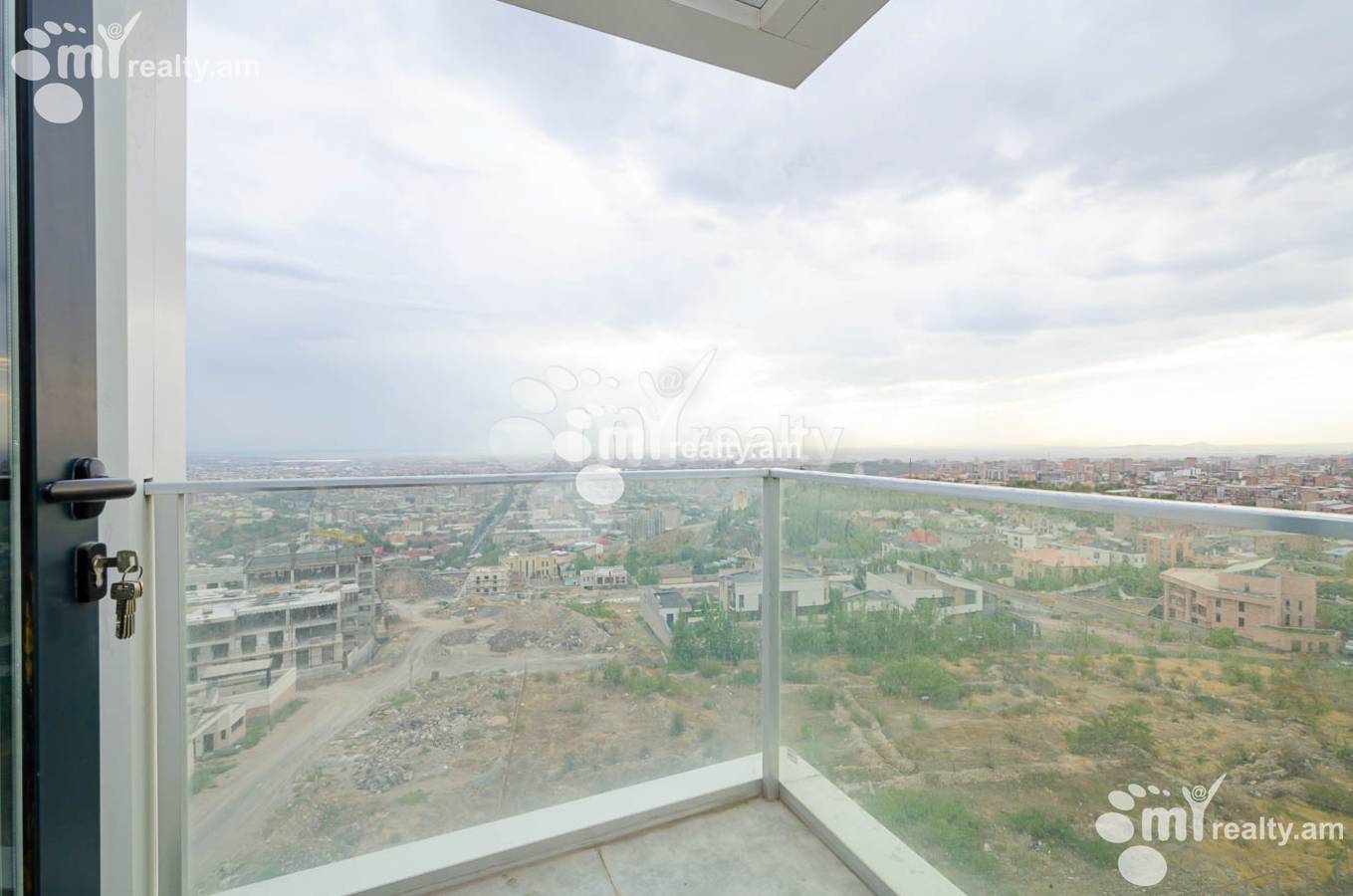 3 bedroom apartment for rent K. Ulnetsi St, Qanaqer- Sejtun Yerevan, 148627