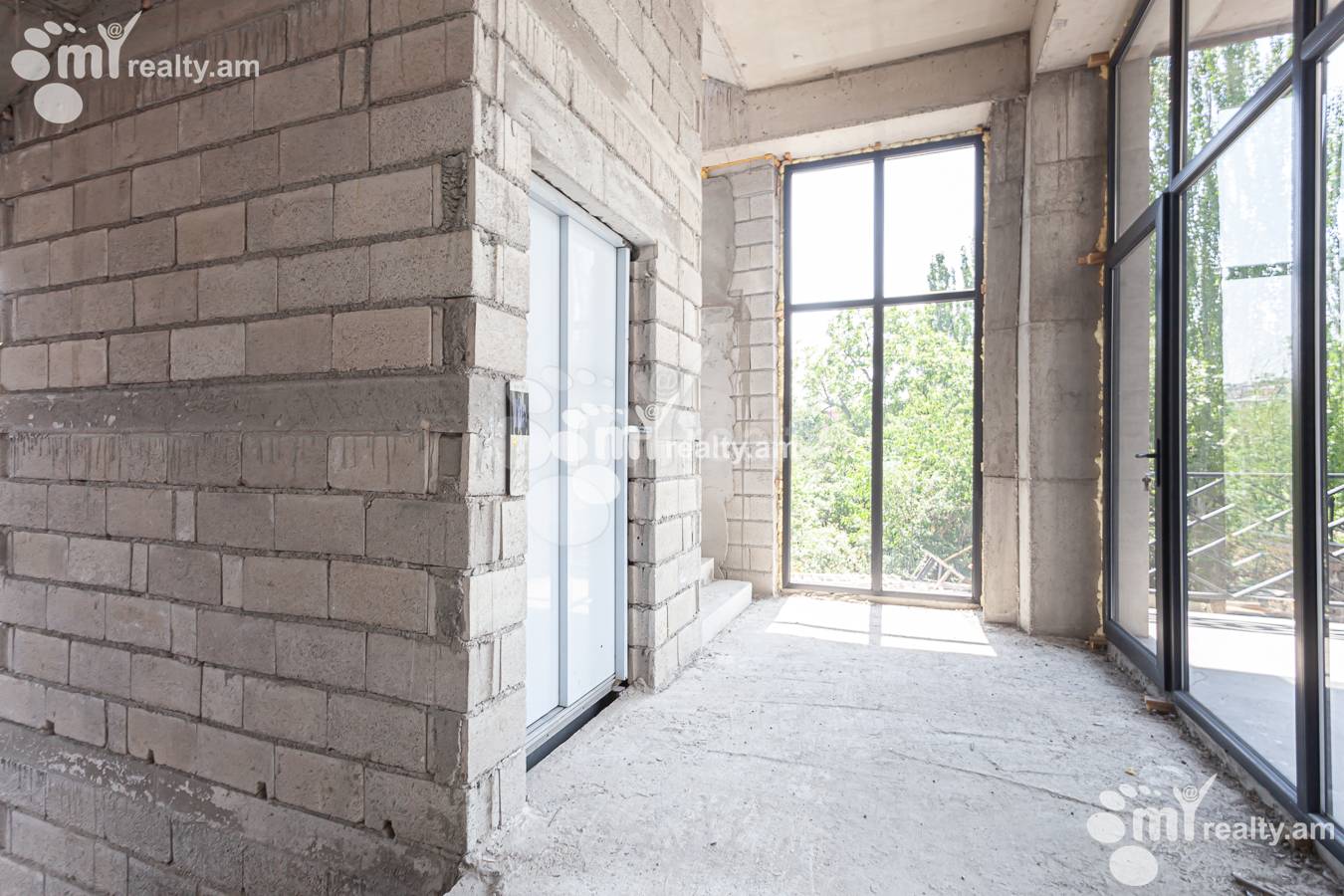 Commercial for rent خیابان آرمِناک آرمِناکیان, نورک ماراش ایروان, 156019