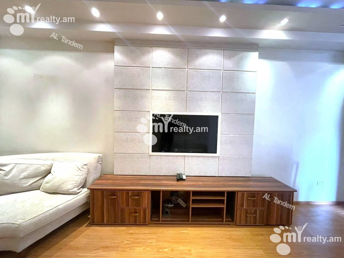 4 bedroom apartment for rent Aram St, Center Yerevan, 128136