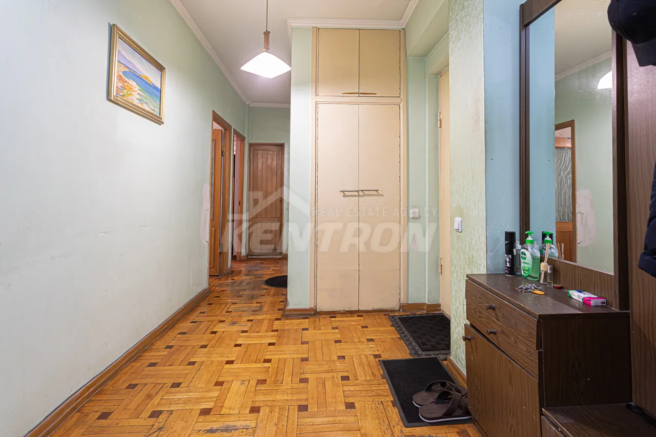 3 bedroom apartment for sale Yerznkyan St, Arabkir Yerevan, 158124