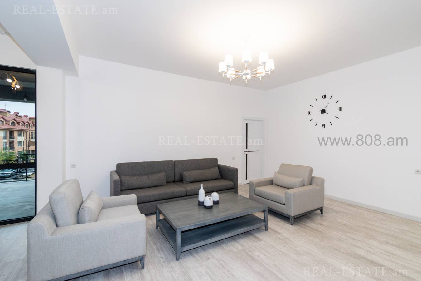 4 սենյականոց բնակարան  Անտառային փող, Կենտրոն Երևան, 125973