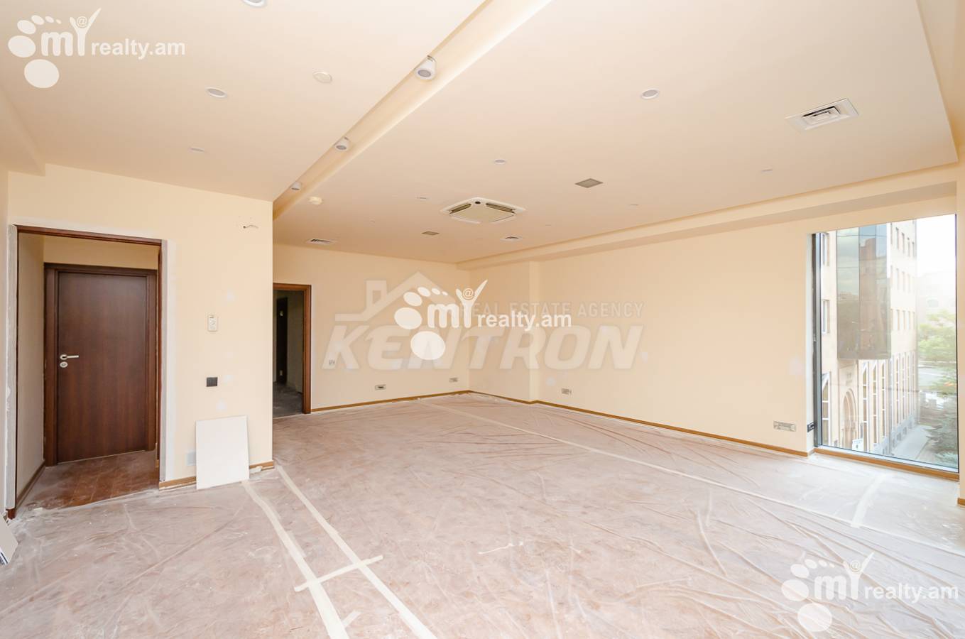 Снять коммерческoе помещение Г.Лусаворич ул, Центр Ереван, 153214