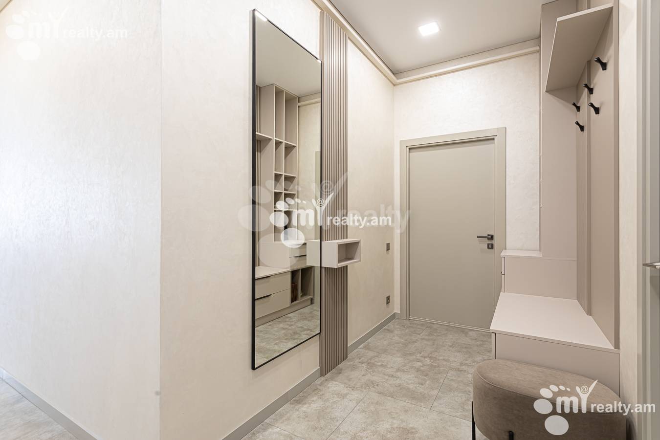 3 սենյականոց բնակարան վարձով Գրիբոեդովի փող, Արաբկիր Երևան, 157033