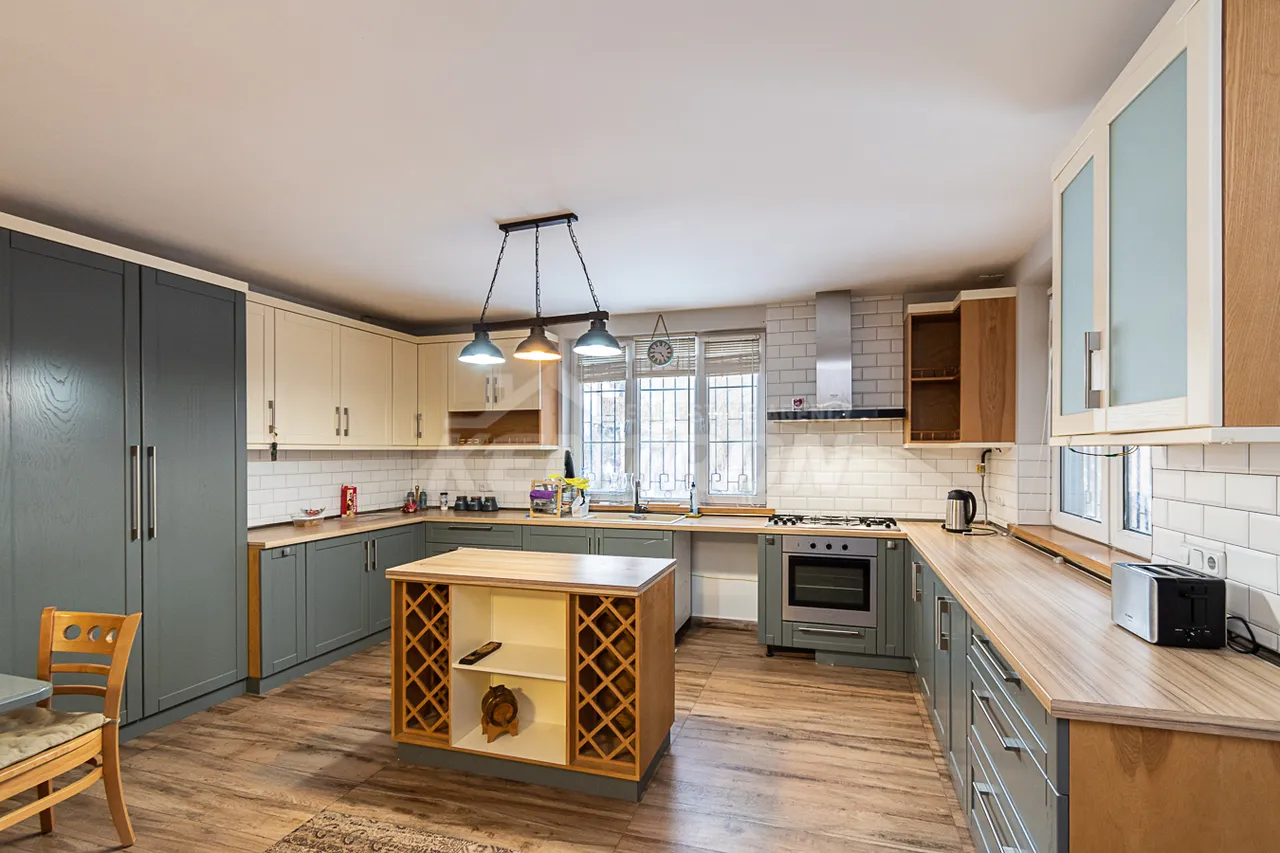 Առանձնատուն  Վահագնի թաղ., Վահագնի թաղամաս Երևան, 159111