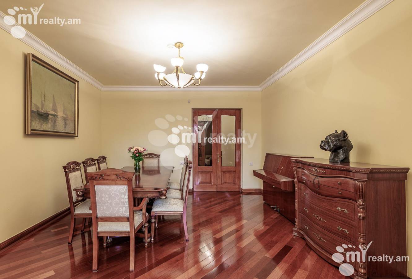 Купить 6 комнатную квартиру Таманян ул, Центр Ереван, 156195